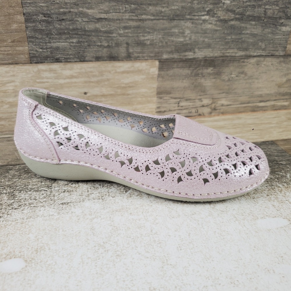 Propet Cabrini Womens Flat Shoes Sz 6 W Blush Pink Shimmering Leather Slip On